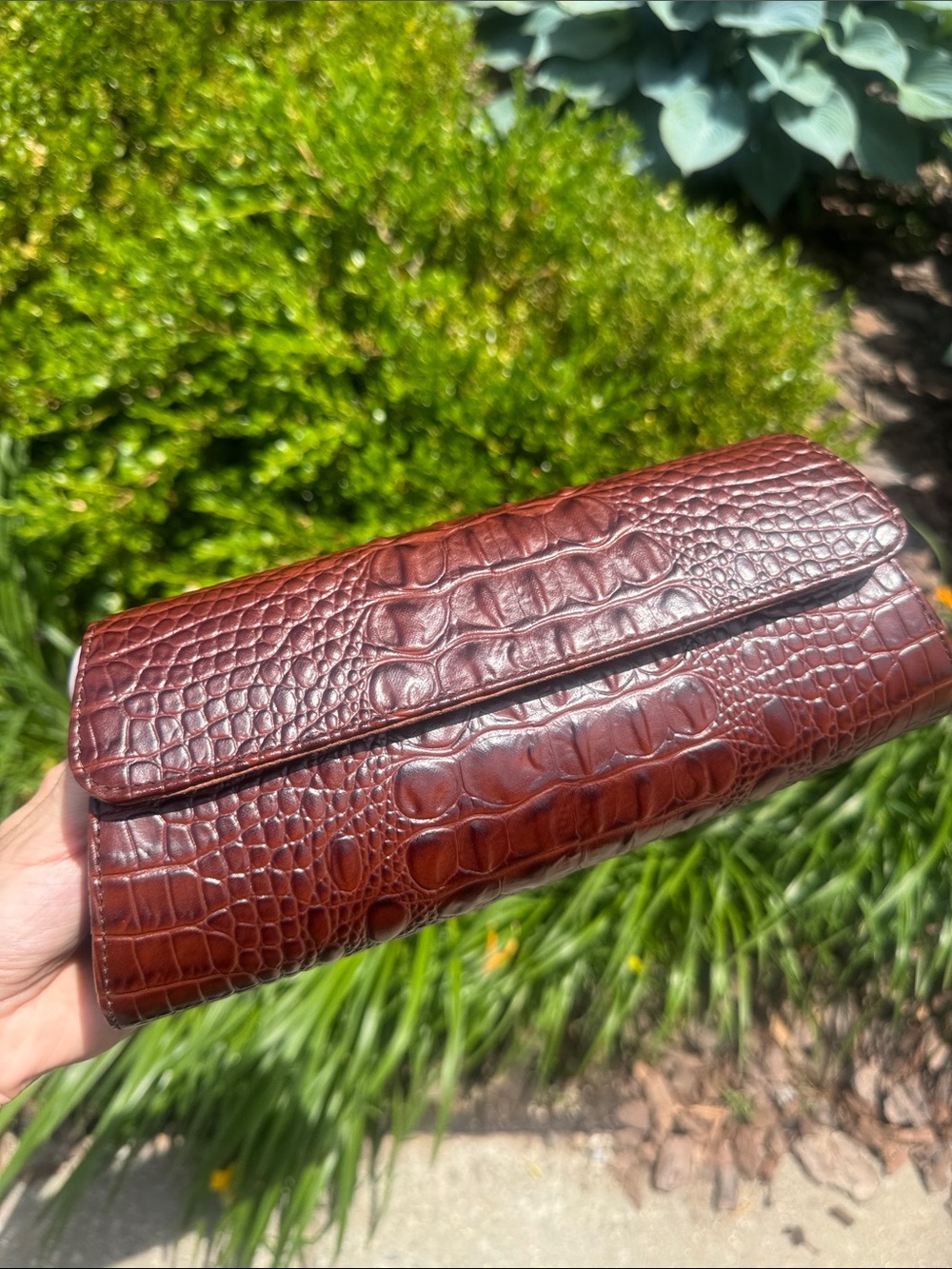 Gorgeous Vintage Brown Croc-Embossed Leather Clutch